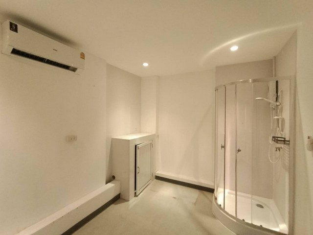 ประกาศฟรี! ซื้อ-ขาย-เช่า คอนโด บ้าน ทาวน์โฮม ที่ดิน และพื้นที่เชิงพาณิชย์ทั่วประเทศไทย ทุกทำเล ทุกงบประมาณ ไม่มีค่าใช้จ่าย ลงง่าย ขายไว เข้าถึงผู้ซื้อโดยตรง 5 510941pic4.jpg