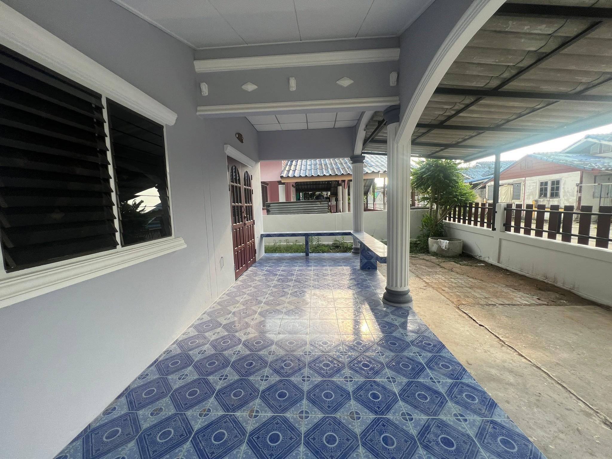 ประกาศฟรี! ซื้อ-ขาย-เช่า คอนโด บ้าน ทาวน์โฮม ที่ดิน และพื้นที่เชิงพาณิชย์ทั่วประเทศไทย ทุกทำเล ทุกงบประมาณ ไม่มีค่าใช้จ่าย ลงง่าย ขายไว เข้าถึงผู้ซื้อโดยตรง 5 247770pic4.jpg