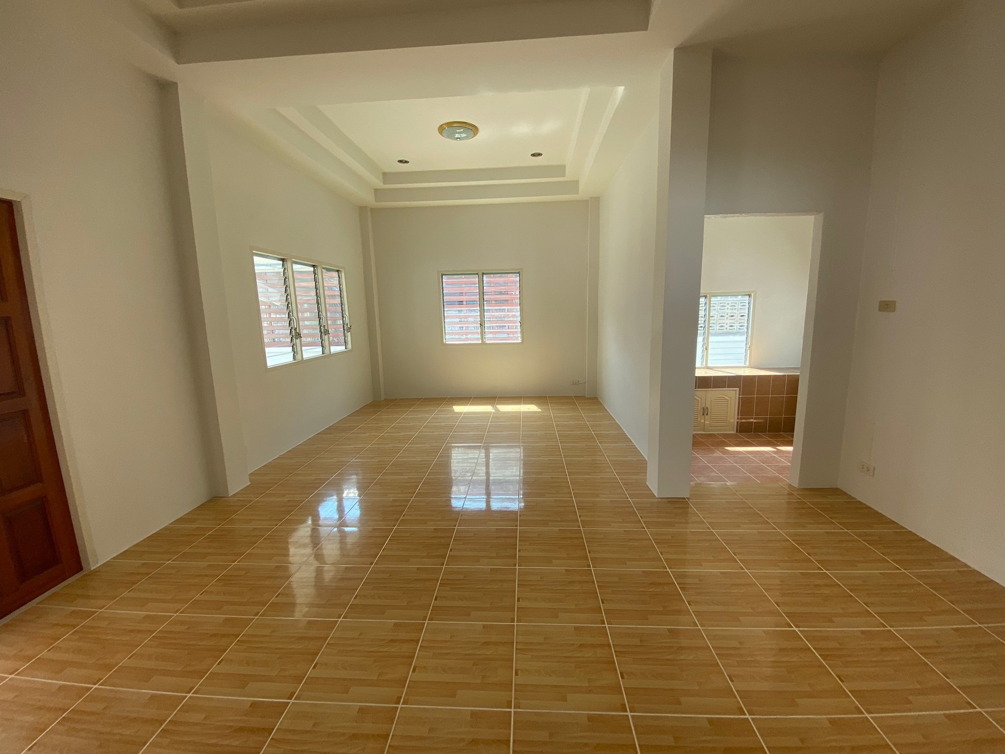 ประกาศฟรี! ซื้อ-ขาย-เช่า คอนโด บ้าน ทาวน์โฮม ที่ดิน และพื้นที่เชิงพาณิชย์ทั่วประเทศไทย ทุกทำเล ทุกงบประมาณ ไม่มีค่าใช้จ่าย ลงง่าย ขายไว เข้าถึงผู้ซื้อโดยตรง 3 247768pic2.jpg