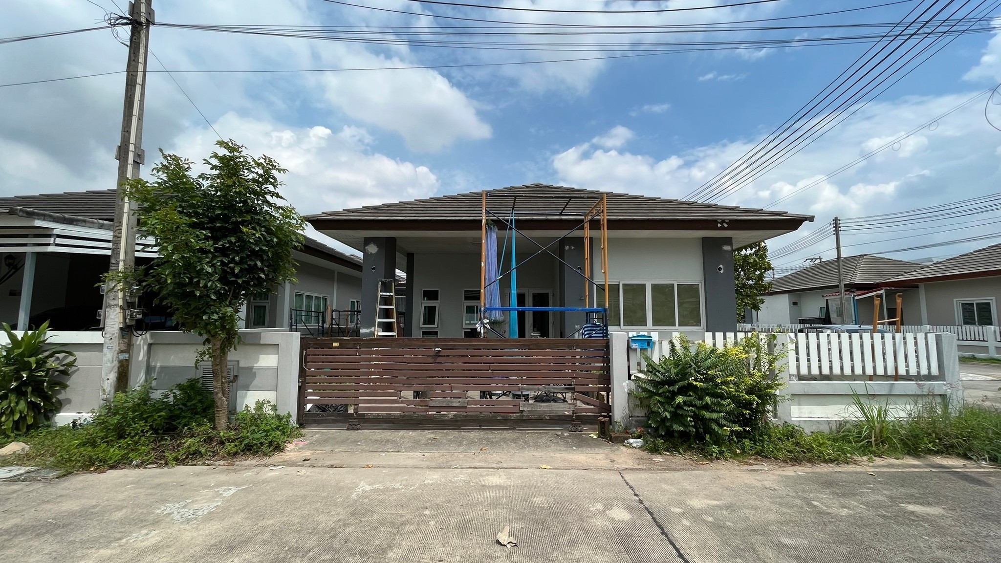 ประกาศฟรี! ซื้อ-ขาย-เช่า คอนโด บ้าน ทาวน์โฮม ที่ดิน และพื้นที่เชิงพาณิชย์ทั่วประเทศไทย ทุกทำเล ทุกงบประมาณ ไม่มีค่าใช้จ่าย ลงง่าย ขายไว เข้าถึงผู้ซื้อโดยตรง 2 247767pic1.jpg