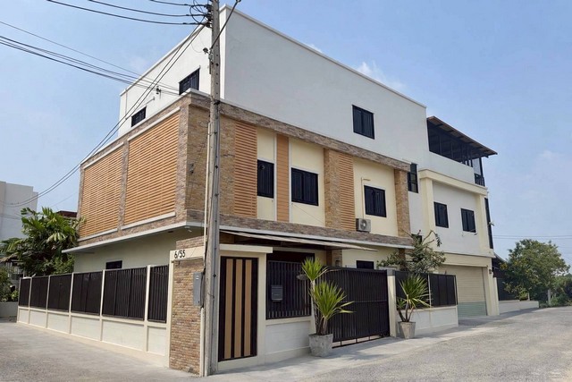 ประกาศฟรี! ซื้อ-ขาย-เช่า คอนโด บ้าน ทาวน์โฮม ที่ดิน และพื้นที่เชิงพาณิชย์ทั่วประเทศไทย ทุกทำเล ทุกงบประมาณ ไม่มีค่าใช้จ่าย ลงง่าย ขายไว เข้าถึงผู้ซื้อโดยตรง 3 313610pic2.jpg