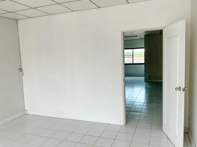 ประกาศฟรี! ซื้อ-ขาย-เช่า คอนโด บ้าน ทาวน์โฮม ที่ดิน และพื้นที่เชิงพาณิชย์ทั่วประเทศไทย ทุกทำเล ทุกงบประมาณ ไม่มีค่าใช้จ่าย ลงง่าย ขายไว เข้าถึงผู้ซื้อโดยตรง 5 248558pic4.jpg