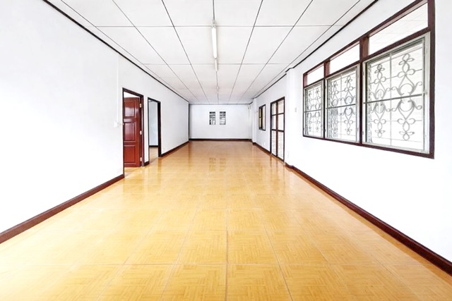 ประกาศฟรี! ซื้อ-ขาย-เช่า คอนโด บ้าน ทาวน์โฮม ที่ดิน และพื้นที่เชิงพาณิชย์ทั่วประเทศไทย ทุกทำเล ทุกงบประมาณ ไม่มีค่าใช้จ่าย ลงง่าย ขายไว เข้าถึงผู้ซื้อโดยตรง 5 248492pic4.jpg