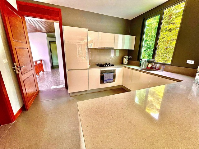 ประกาศฟรี! ซื้อ-ขาย-เช่า คอนโด บ้าน ทาวน์โฮม ที่ดิน และพื้นที่เชิงพาณิชย์ทั่วประเทศไทย ทุกทำเล ทุกงบประมาณ ไม่มีค่าใช้จ่าย ลงง่าย ขายไว เข้าถึงผู้ซื้อโดยตรง 4 164829pic3.jpg