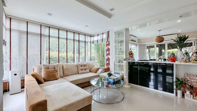 ประกาศฟรี! ซื้อ-ขาย-เช่า คอนโด บ้าน ทาวน์โฮม ที่ดิน และพื้นที่เชิงพาณิชย์ทั่วประเทศไทย ทุกทำเล ทุกงบประมาณ ไม่มีค่าใช้จ่าย ลงง่าย ขายไว เข้าถึงผู้ซื้อโดยตรง 4 203843pic3.jpg