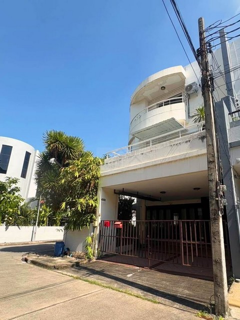 ประกาศฟรี! ซื้อ-ขาย-เช่า คอนโด บ้าน ทาวน์โฮม ที่ดิน และพื้นที่เชิงพาณิชย์ทั่วประเทศไทย ทุกทำเล ทุกงบประมาณ ไม่มีค่าใช้จ่าย ลงง่าย ขายไว เข้าถึงผู้ซื้อโดยตรง 2 510956pic1.jpg