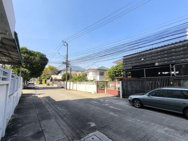 ประกาศฟรี! ซื้อ-ขาย-เช่า คอนโด บ้าน ทาวน์โฮม ที่ดิน และพื้นที่เชิงพาณิชย์ทั่วประเทศไทย ทุกทำเล ทุกงบประมาณ ไม่มีค่าใช้จ่าย ลงง่าย ขายไว เข้าถึงผู้ซื้อโดยตรง 5 510766pic4.jpg