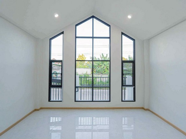 ประกาศฟรี! ซื้อ-ขาย-เช่า คอนโด บ้าน ทาวน์โฮม ที่ดิน และพื้นที่เชิงพาณิชย์ทั่วประเทศไทย ทุกทำเล ทุกงบประมาณ ไม่มีค่าใช้จ่าย ลงง่าย ขายไว เข้าถึงผู้ซื้อโดยตรง 5 248914pic4.jpg