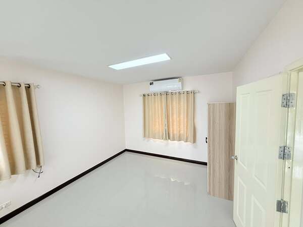 ประกาศฟรี! ซื้อ-ขาย-เช่า คอนโด บ้าน ทาวน์โฮม ที่ดิน และพื้นที่เชิงพาณิชย์ทั่วประเทศไทย ทุกทำเล ทุกงบประมาณ ไม่มีค่าใช้จ่าย ลงง่าย ขายไว เข้าถึงผู้ซื้อโดยตรง 3 511046pic2.jpg