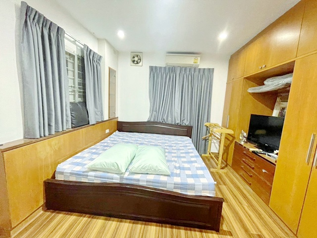 ประกาศฟรี! ซื้อ-ขาย-เช่า คอนโด บ้าน ทาวน์โฮม ที่ดิน และพื้นที่เชิงพาณิชย์ทั่วประเทศไทย ทุกทำเล ทุกงบประมาณ ไม่มีค่าใช้จ่าย ลงง่าย ขายไว เข้าถึงผู้ซื้อโดยตรง 4 248941pic3.jpg