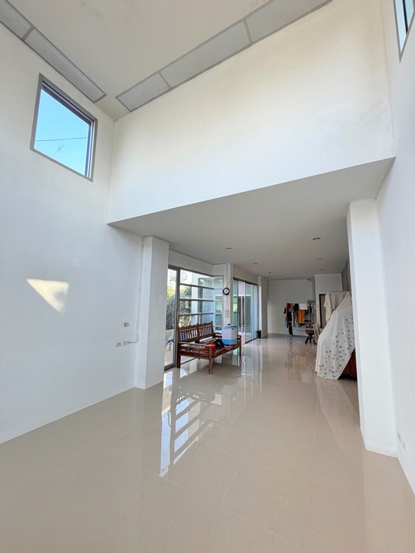 ประกาศฟรี! ซื้อ-ขาย-เช่า คอนโด บ้าน ทาวน์โฮม ที่ดิน และพื้นที่เชิงพาณิชย์ทั่วประเทศไทย ทุกทำเล ทุกงบประมาณ ไม่มีค่าใช้จ่าย ลงง่าย ขายไว เข้าถึงผู้ซื้อโดยตรง 4 511299pic3.jpg