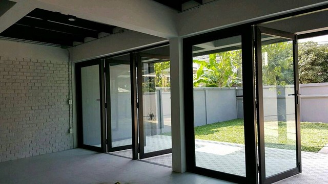 ประกาศฟรี! ซื้อ-ขาย-เช่า คอนโด บ้าน ทาวน์โฮม ที่ดิน และพื้นที่เชิงพาณิชย์ทั่วประเทศไทย ทุกทำเล ทุกงบประมาณ ไม่มีค่าใช้จ่าย ลงง่าย ขายไว เข้าถึงผู้ซื้อโดยตรง 5 511363pic4.jpg