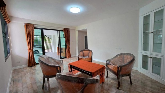 ประกาศฟรี! ซื้อ-ขาย-เช่า คอนโด บ้าน ทาวน์โฮม ที่ดิน และพื้นที่เชิงพาณิชย์ทั่วประเทศไทย ทุกทำเล ทุกงบประมาณ ไม่มีค่าใช้จ่าย ลงง่าย ขายไว เข้าถึงผู้ซื้อโดยตรง 3 249019pic2.jpg