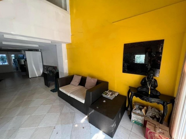 ประกาศฟรี! ซื้อ-ขาย-เช่า คอนโด บ้าน ทาวน์โฮม ที่ดิน และพื้นที่เชิงพาณิชย์ทั่วประเทศไทย ทุกทำเล ทุกงบประมาณ ไม่มีค่าใช้จ่าย ลงง่าย ขายไว เข้าถึงผู้ซื้อโดยตรง 5 511354pic4.jpg