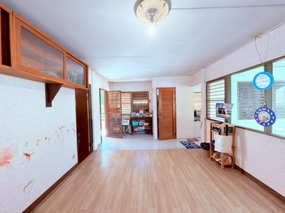 ประกาศฟรี! ซื้อ-ขาย-เช่า คอนโด บ้าน ทาวน์โฮม ที่ดิน และพื้นที่เชิงพาณิชย์ทั่วประเทศไทย ทุกทำเล ทุกงบประมาณ ไม่มีค่าใช้จ่าย ลงง่าย ขายไว เข้าถึงผู้ซื้อโดยตรง 5 293584pic4.jpg