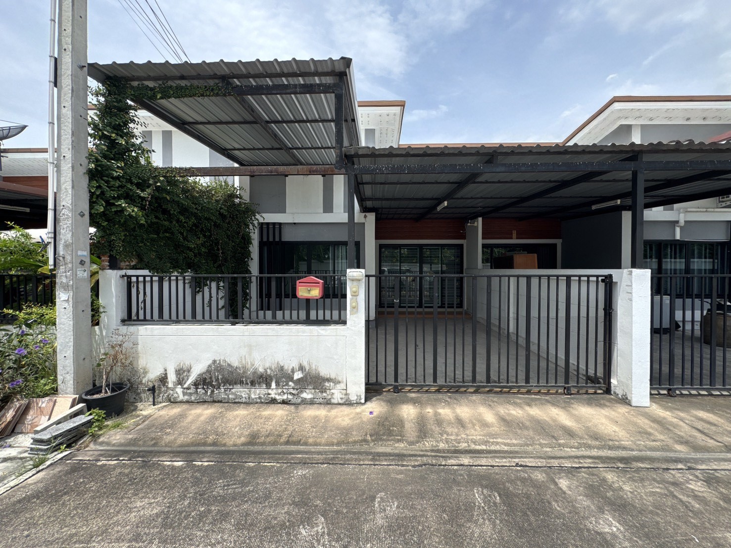 ประกาศฟรี! ซื้อ-ขาย-เช่า คอนโด บ้าน ทาวน์โฮม ที่ดิน และพื้นที่เชิงพาณิชย์ทั่วประเทศไทย ทุกทำเล ทุกงบประมาณ ไม่มีค่าใช้จ่าย ลงง่าย ขายไว เข้าถึงผู้ซื้อโดยตรง 2 247861pic1.jpg