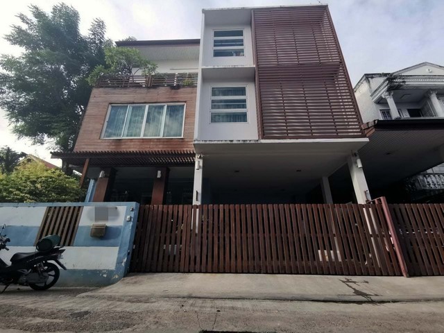 ประกาศฟรี! ซื้อ-ขาย-เช่า คอนโด บ้าน ทาวน์โฮม ที่ดิน และพื้นที่เชิงพาณิชย์ทั่วประเทศไทย ทุกทำเล ทุกงบประมาณ ไม่มีค่าใช้จ่าย ลงง่าย ขายไว เข้าถึงผู้ซื้อโดยตรง 2 248848pic1.jpg