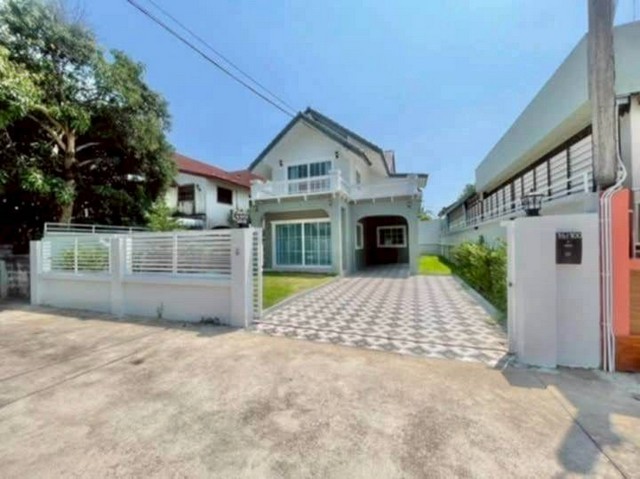 ประกาศฟรี! ซื้อ-ขาย-เช่า คอนโด บ้าน ทาวน์โฮม ที่ดิน และพื้นที่เชิงพาณิชย์ทั่วประเทศไทย ทุกทำเล ทุกงบประมาณ ไม่มีค่าใช้จ่าย ลงง่าย ขายไว เข้าถึงผู้ซื้อโดยตรง 2 295162pic1.jpg