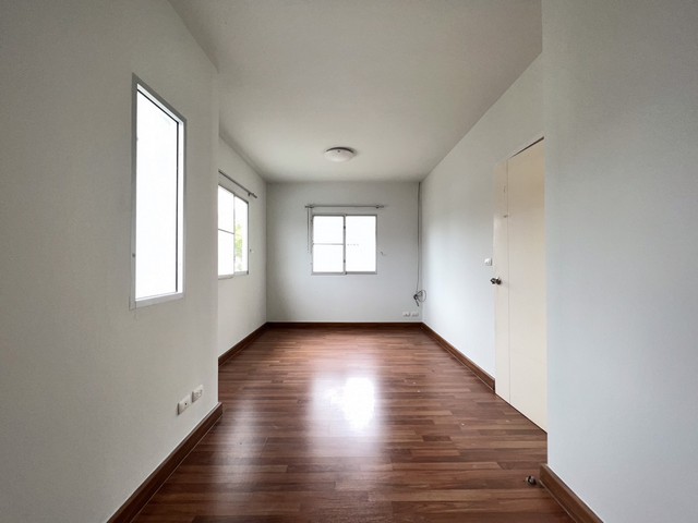 ประกาศฟรี! ซื้อ-ขาย-เช่า คอนโด บ้าน ทาวน์โฮม ที่ดิน และพื้นที่เชิงพาณิชย์ทั่วประเทศไทย ทุกทำเล ทุกงบประมาณ ไม่มีค่าใช้จ่าย ลงง่าย ขายไว เข้าถึงผู้ซื้อโดยตรง 5 249002pic4.jpg