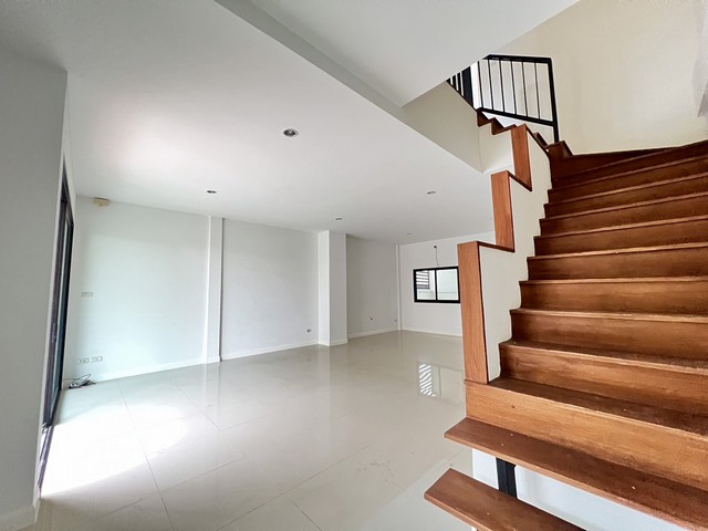 ประกาศฟรี! ซื้อ-ขาย-เช่า คอนโด บ้าน ทาวน์โฮม ที่ดิน และพื้นที่เชิงพาณิชย์ทั่วประเทศไทย ทุกทำเล ทุกงบประมาณ ไม่มีค่าใช้จ่าย ลงง่าย ขายไว เข้าถึงผู้ซื้อโดยตรง 3 248998pic2.jpg