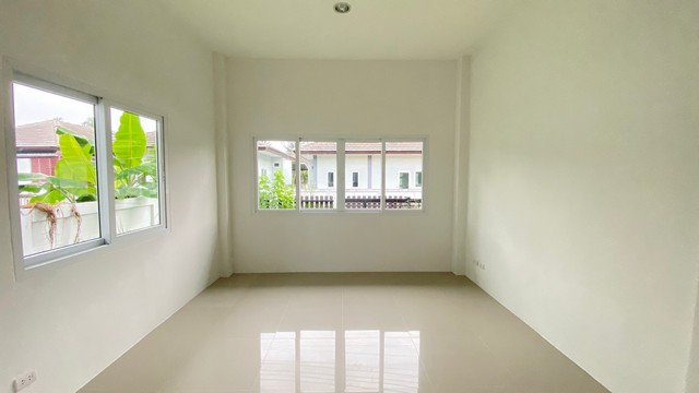 ประกาศฟรี! ซื้อ-ขาย-เช่า คอนโด บ้าน ทาวน์โฮม ที่ดิน และพื้นที่เชิงพาณิชย์ทั่วประเทศไทย ทุกทำเล ทุกงบประมาณ ไม่มีค่าใช้จ่าย ลงง่าย ขายไว เข้าถึงผู้ซื้อโดยตรง 5 248994pic4.jpg