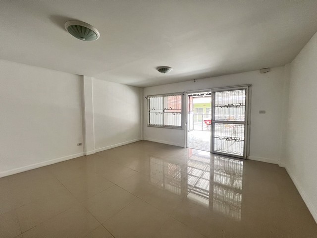 ประกาศฟรี! ซื้อ-ขาย-เช่า คอนโด บ้าน ทาวน์โฮม ที่ดิน และพื้นที่เชิงพาณิชย์ทั่วประเทศไทย ทุกทำเล ทุกงบประมาณ ไม่มีค่าใช้จ่าย ลงง่าย ขายไว เข้าถึงผู้ซื้อโดยตรง 4 248992pic3.jpg