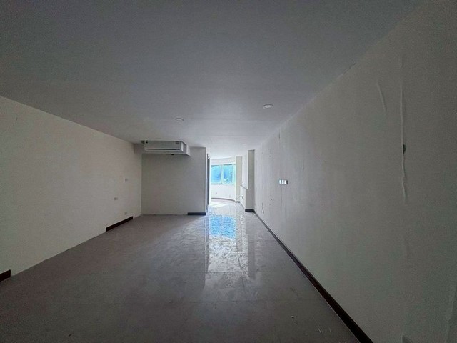 ประกาศฟรี! ซื้อ-ขาย-เช่า คอนโด บ้าน ทาวน์โฮม ที่ดิน และพื้นที่เชิงพาณิชย์ทั่วประเทศไทย ทุกทำเล ทุกงบประมาณ ไม่มีค่าใช้จ่าย ลงง่าย ขายไว เข้าถึงผู้ซื้อโดยตรง 4 249137pic3.jpg