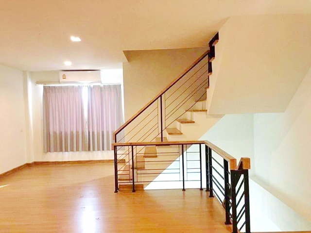 ประกาศฟรี! ซื้อ-ขาย-เช่า คอนโด บ้าน ทาวน์โฮม ที่ดิน และพื้นที่เชิงพาณิชย์ทั่วประเทศไทย ทุกทำเล ทุกงบประมาณ ไม่มีค่าใช้จ่าย ลงง่าย ขายไว เข้าถึงผู้ซื้อโดยตรง 3 313769pic2.jpg