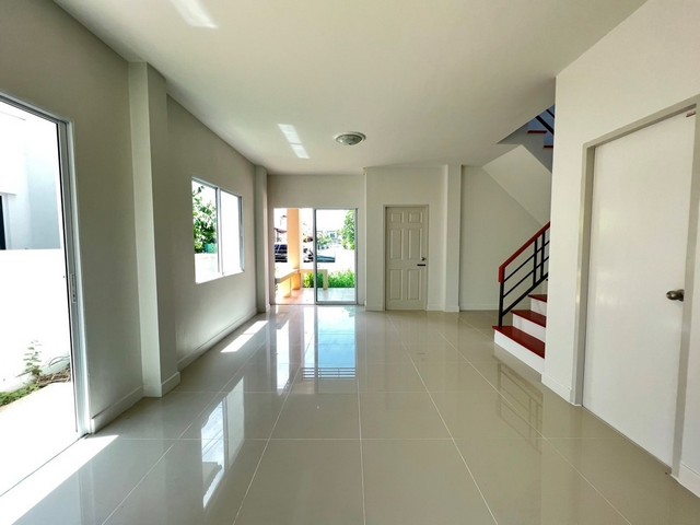 ประกาศฟรี! ซื้อ-ขาย-เช่า คอนโด บ้าน ทาวน์โฮม ที่ดิน และพื้นที่เชิงพาณิชย์ทั่วประเทศไทย ทุกทำเล ทุกงบประมาณ ไม่มีค่าใช้จ่าย ลงง่าย ขายไว เข้าถึงผู้ซื้อโดยตรง 3 249099pic2.jpg