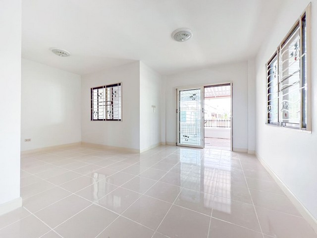 ประกาศฟรี! ซื้อ-ขาย-เช่า คอนโด บ้าน ทาวน์โฮม ที่ดิน และพื้นที่เชิงพาณิชย์ทั่วประเทศไทย ทุกทำเล ทุกงบประมาณ ไม่มีค่าใช้จ่าย ลงง่าย ขายไว เข้าถึงผู้ซื้อโดยตรง 4 249090pic3.jpg