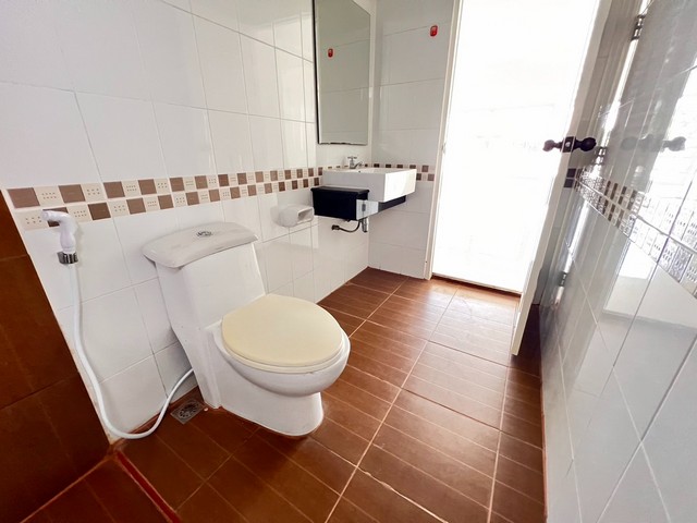 ประกาศฟรี! ซื้อ-ขาย-เช่า คอนโด บ้าน ทาวน์โฮม ที่ดิน และพื้นที่เชิงพาณิชย์ทั่วประเทศไทย ทุกทำเล ทุกงบประมาณ ไม่มีค่าใช้จ่าย ลงง่าย ขายไว เข้าถึงผู้ซื้อโดยตรง 3 249084pic2.jpg