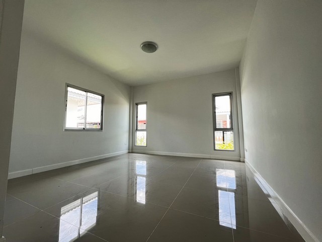 ประกาศฟรี! ซื้อ-ขาย-เช่า คอนโด บ้าน ทาวน์โฮม ที่ดิน และพื้นที่เชิงพาณิชย์ทั่วประเทศไทย ทุกทำเล ทุกงบประมาณ ไม่มีค่าใช้จ่าย ลงง่าย ขายไว เข้าถึงผู้ซื้อโดยตรง 5 249084pic4.jpg