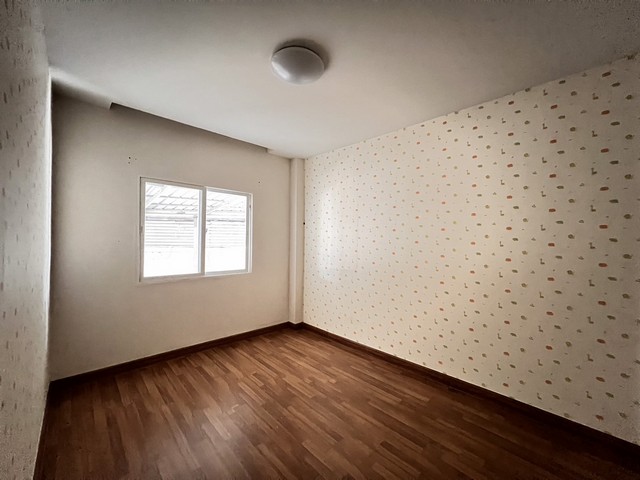 ประกาศฟรี! ซื้อ-ขาย-เช่า คอนโด บ้าน ทาวน์โฮม ที่ดิน และพื้นที่เชิงพาณิชย์ทั่วประเทศไทย ทุกทำเล ทุกงบประมาณ ไม่มีค่าใช้จ่าย ลงง่าย ขายไว เข้าถึงผู้ซื้อโดยตรง 5 249005pic4.jpg