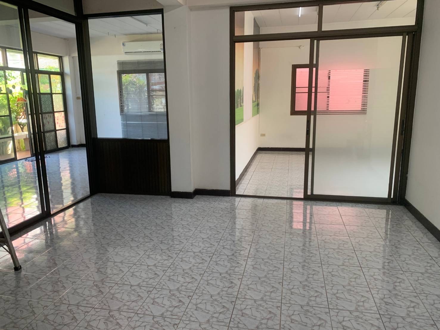 ประกาศฟรี! ซื้อ-ขาย-เช่า คอนโด บ้าน ทาวน์โฮม ที่ดิน และพื้นที่เชิงพาณิชย์ทั่วประเทศไทย ทุกทำเล ทุกงบประมาณ ไม่มีค่าใช้จ่าย ลงง่าย ขายไว เข้าถึงผู้ซื้อโดยตรง 18 S__5931034.jpg