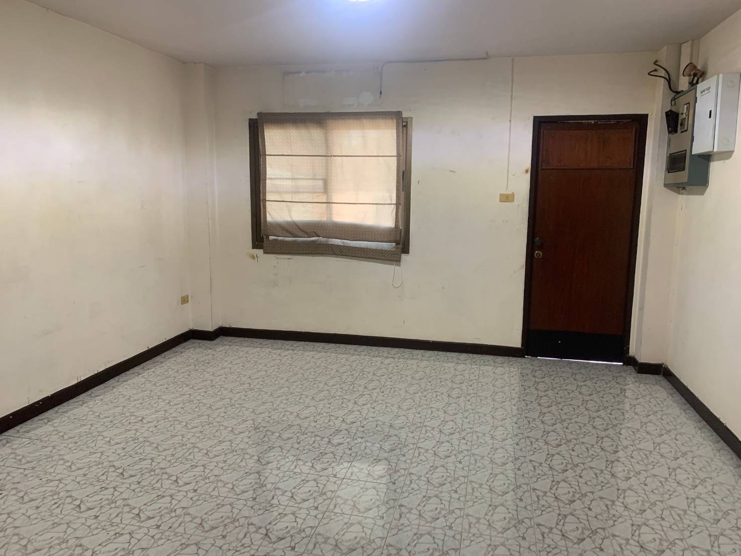 ประกาศฟรี! ซื้อ-ขาย-เช่า คอนโด บ้าน ทาวน์โฮม ที่ดิน และพื้นที่เชิงพาณิชย์ทั่วประเทศไทย ทุกทำเล ทุกงบประมาณ ไม่มีค่าใช้จ่าย ลงง่าย ขายไว เข้าถึงผู้ซื้อโดยตรง 13 S__5931036.jpg