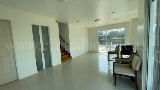 ประกาศฟรี! ซื้อ-ขาย-เช่า คอนโด บ้าน ทาวน์โฮม ที่ดิน และพื้นที่เชิงพาณิชย์ทั่วประเทศไทย ทุกทำเล ทุกงบประมาณ ไม่มีค่าใช้จ่าย ลงง่าย ขายไว เข้าถึงผู้ซื้อโดยตรง 5 293692pic4.jpg