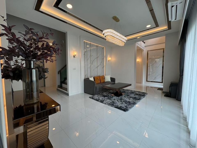 ประกาศฟรี! ซื้อ-ขาย-เช่า คอนโด บ้าน ทาวน์โฮม ที่ดิน และพื้นที่เชิงพาณิชย์ทั่วประเทศไทย ทุกทำเล ทุกงบประมาณ ไม่มีค่าใช้จ่าย ลงง่าย ขายไว เข้าถึงผู้ซื้อโดยตรง 4 511003pic3.jpg