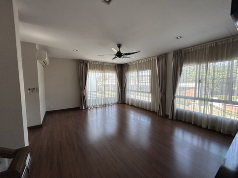 ประกาศฟรี! ซื้อ-ขาย-เช่า คอนโด บ้าน ทาวน์โฮม ที่ดิน และพื้นที่เชิงพาณิชย์ทั่วประเทศไทย ทุกทำเล ทุกงบประมาณ ไม่มีค่าใช้จ่าย ลงง่าย ขายไว เข้าถึงผู้ซื้อโดยตรง 5 293700pic4.jpg