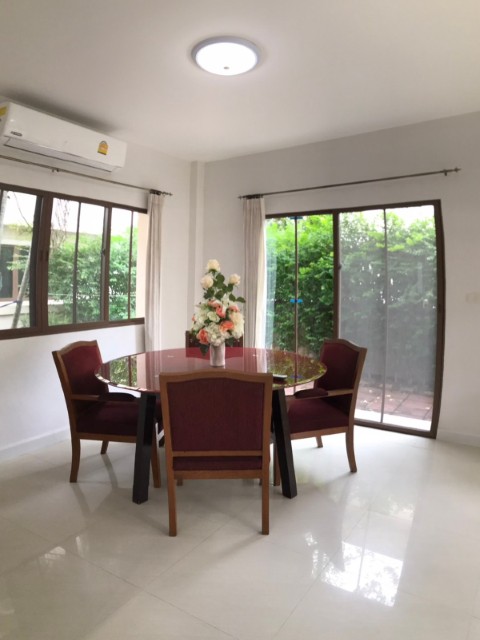 ประกาศฟรี! ซื้อ-ขาย-เช่า คอนโด บ้าน ทาวน์โฮม ที่ดิน และพื้นที่เชิงพาณิชย์ทั่วประเทศไทย ทุกทำเล ทุกงบประมาณ ไม่มีค่าใช้จ่าย ลงง่าย ขายไว เข้าถึงผู้ซื้อโดยตรง 4 313962pic3.jpg