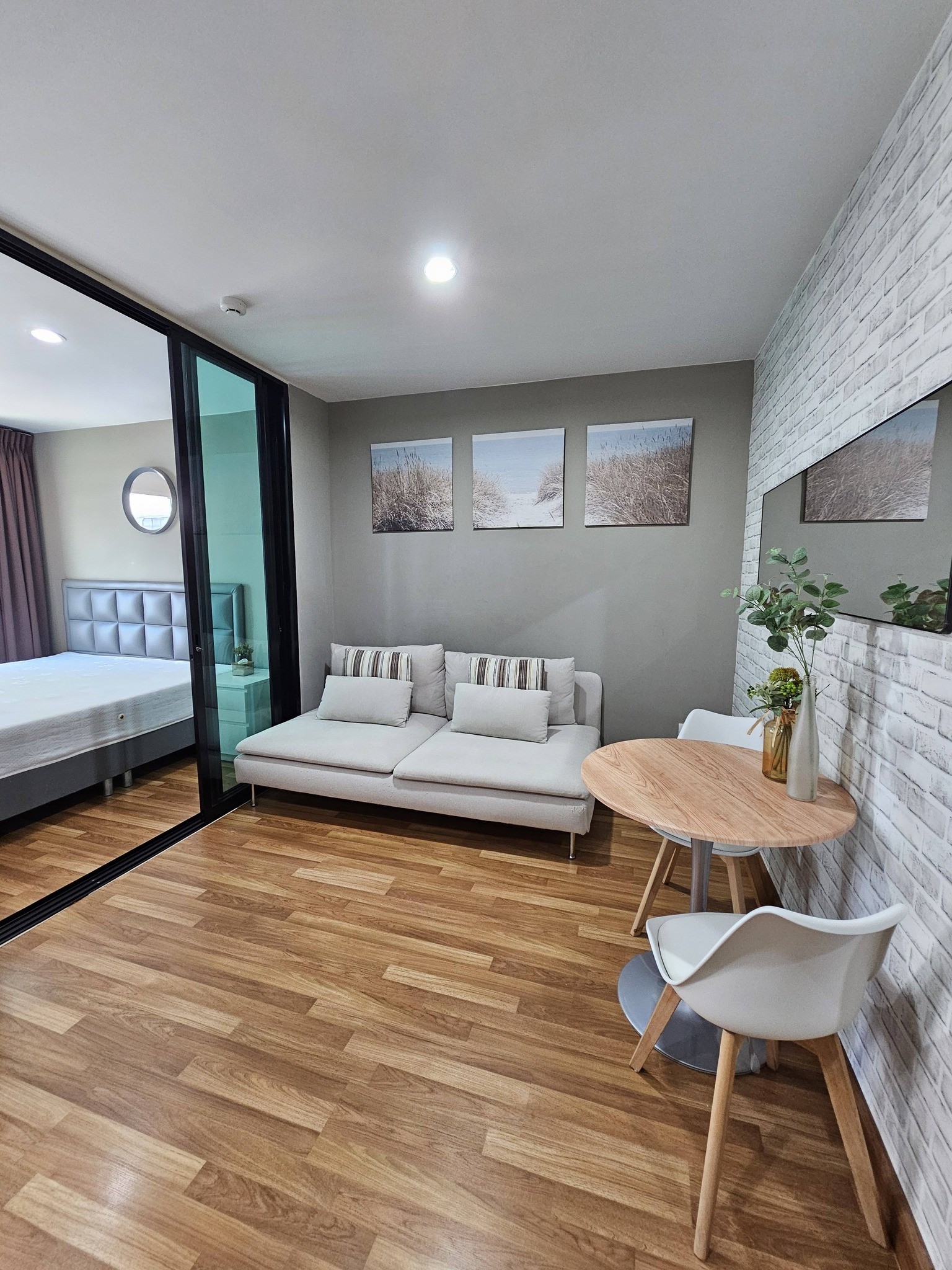 ประกาศฟรี! ซื้อ-ขาย-เช่า คอนโด บ้าน ทาวน์โฮม ที่ดิน และพื้นที่เชิงพาณิชย์ทั่วประเทศไทย ทุกทำเล ทุกงบประมาณ ไม่มีค่าใช้จ่าย ลงง่าย ขายไว เข้าถึงผู้ซื้อโดยตรง 2 511803pic1.jpg