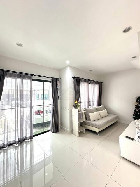 ประกาศฟรี! ซื้อ-ขาย-เช่า คอนโด บ้าน ทาวน์โฮม ที่ดิน และพื้นที่เชิงพาณิชย์ทั่วประเทศไทย ทุกทำเล ทุกงบประมาณ ไม่มีค่าใช้จ่าย ลงง่าย ขายไว เข้าถึงผู้ซื้อโดยตรง 5 511508pic4.jpg