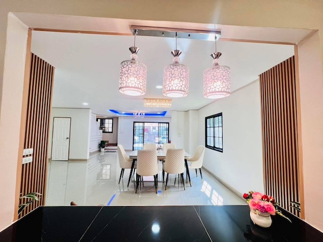 ประกาศฟรี! ซื้อ-ขาย-เช่า คอนโด บ้าน ทาวน์โฮม ที่ดิน และพื้นที่เชิงพาณิชย์ทั่วประเทศไทย ทุกทำเล ทุกงบประมาณ ไม่มีค่าใช้จ่าย ลงง่าย ขายไว เข้าถึงผู้ซื้อโดยตรง 4 511195pic3.jpg