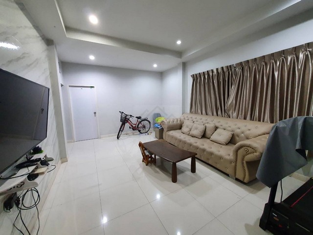 ประกาศฟรี! ซื้อ-ขาย-เช่า คอนโด บ้าน ทาวน์โฮม ที่ดิน และพื้นที่เชิงพาณิชย์ทั่วประเทศไทย ทุกทำเล ทุกงบประมาณ ไม่มีค่าใช้จ่าย ลงง่าย ขายไว เข้าถึงผู้ซื้อโดยตรง 4 511122pic3.jpg