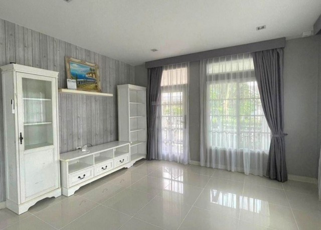 ประกาศฟรี! ซื้อ-ขาย-เช่า คอนโด บ้าน ทาวน์โฮม ที่ดิน และพื้นที่เชิงพาณิชย์ทั่วประเทศไทย ทุกทำเล ทุกงบประมาณ ไม่มีค่าใช้จ่าย ลงง่าย ขายไว เข้าถึงผู้ซื้อโดยตรง 3 313621pic2.jpg