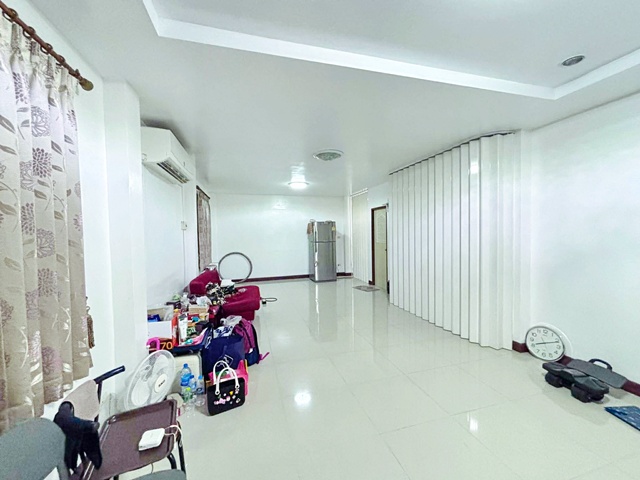 ประกาศฟรี! ซื้อ-ขาย-เช่า คอนโด บ้าน ทาวน์โฮม ที่ดิน และพื้นที่เชิงพาณิชย์ทั่วประเทศไทย ทุกทำเล ทุกงบประมาณ ไม่มีค่าใช้จ่าย ลงง่าย ขายไว เข้าถึงผู้ซื้อโดยตรง 3 249312pic2.jpg