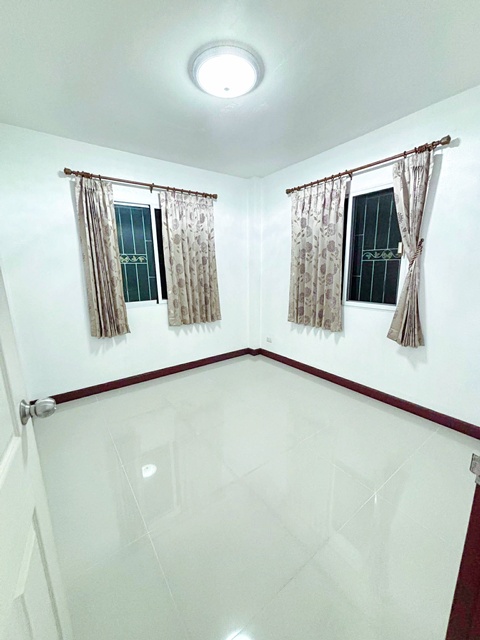 ประกาศฟรี! ซื้อ-ขาย-เช่า คอนโด บ้าน ทาวน์โฮม ที่ดิน และพื้นที่เชิงพาณิชย์ทั่วประเทศไทย ทุกทำเล ทุกงบประมาณ ไม่มีค่าใช้จ่าย ลงง่าย ขายไว เข้าถึงผู้ซื้อโดยตรง 5 249312pic4.jpg