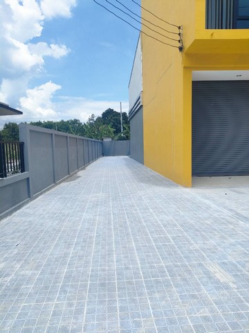 ประกาศฟรี! ซื้อ-ขาย-เช่า คอนโด บ้าน ทาวน์โฮม ที่ดิน และพื้นที่เชิงพาณิชย์ทั่วประเทศไทย ทุกทำเล ทุกงบประมาณ ไม่มีค่าใช้จ่าย ลงง่าย ขายไว เข้าถึงผู้ซื้อโดยตรง 3 511199pic2.jpg