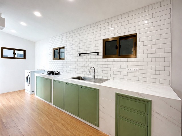 ประกาศฟรี! ซื้อ-ขาย-เช่า คอนโด บ้าน ทาวน์โฮม ที่ดิน และพื้นที่เชิงพาณิชย์ทั่วประเทศไทย ทุกทำเล ทุกงบประมาณ ไม่มีค่าใช้จ่าย ลงง่าย ขายไว เข้าถึงผู้ซื้อโดยตรง 3 511890pic2.jpg