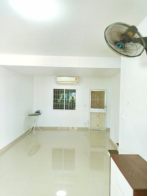 ประกาศฟรี! ซื้อ-ขาย-เช่า คอนโด บ้าน ทาวน์โฮม ที่ดิน และพื้นที่เชิงพาณิชย์ทั่วประเทศไทย ทุกทำเล ทุกงบประมาณ ไม่มีค่าใช้จ่าย ลงง่าย ขายไว เข้าถึงผู้ซื้อโดยตรง 5 313919pic4.jpg