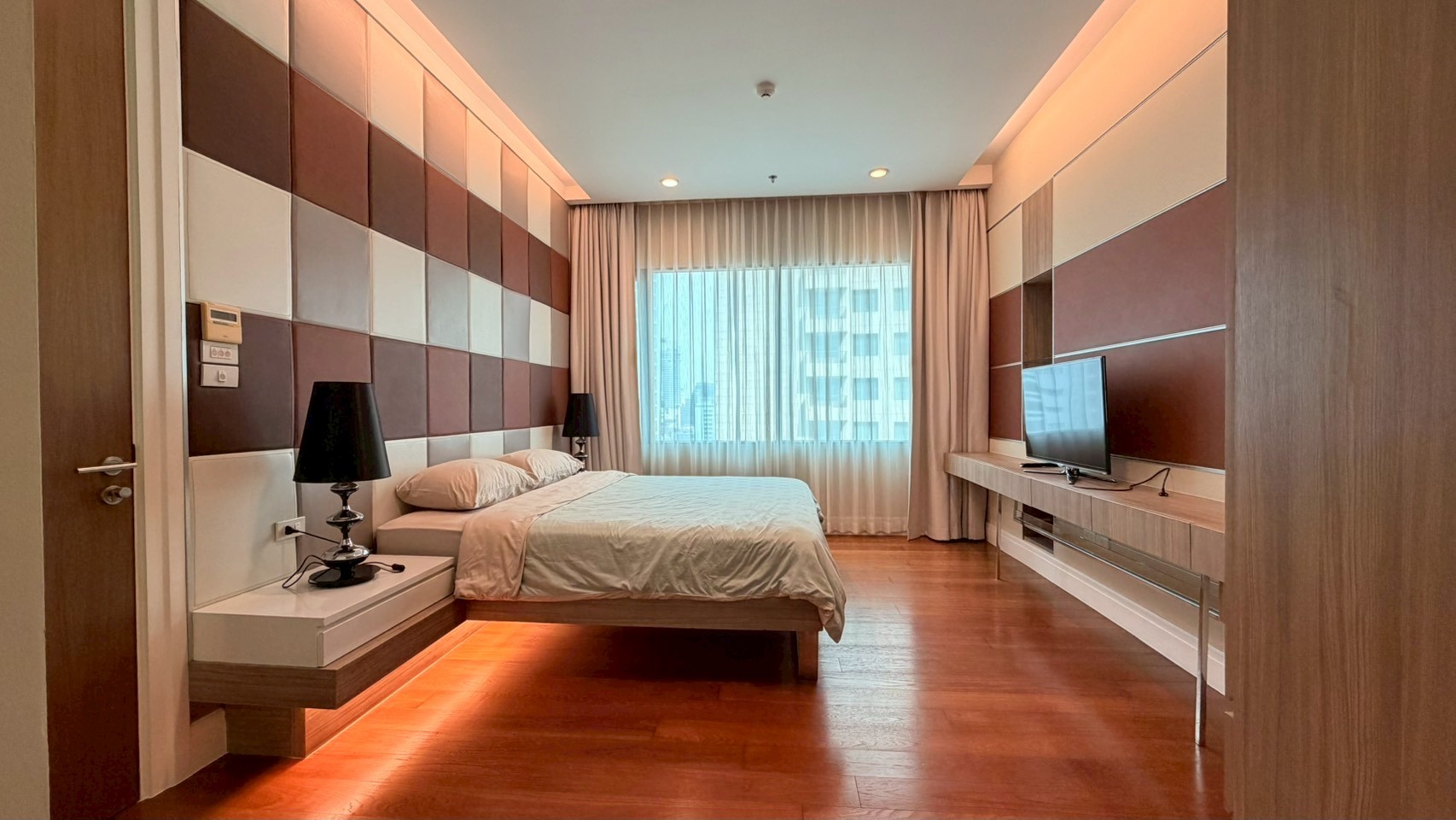 ประกาศฟรี! ซื้อ-ขาย-เช่า คอนโด บ้าน ทาวน์โฮม ที่ดิน และพื้นที่เชิงพาณิชย์ทั่วประเทศไทย ทุกทำเล ทุกงบประมาณ ไม่มีค่าใช้จ่าย ลงง่าย ขายไว เข้าถึงผู้ซื้อโดยตรง 5 511849pic4.jpg